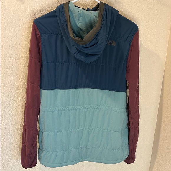The North Face Blue and Burgundy Jacket - Picture 5 of 9